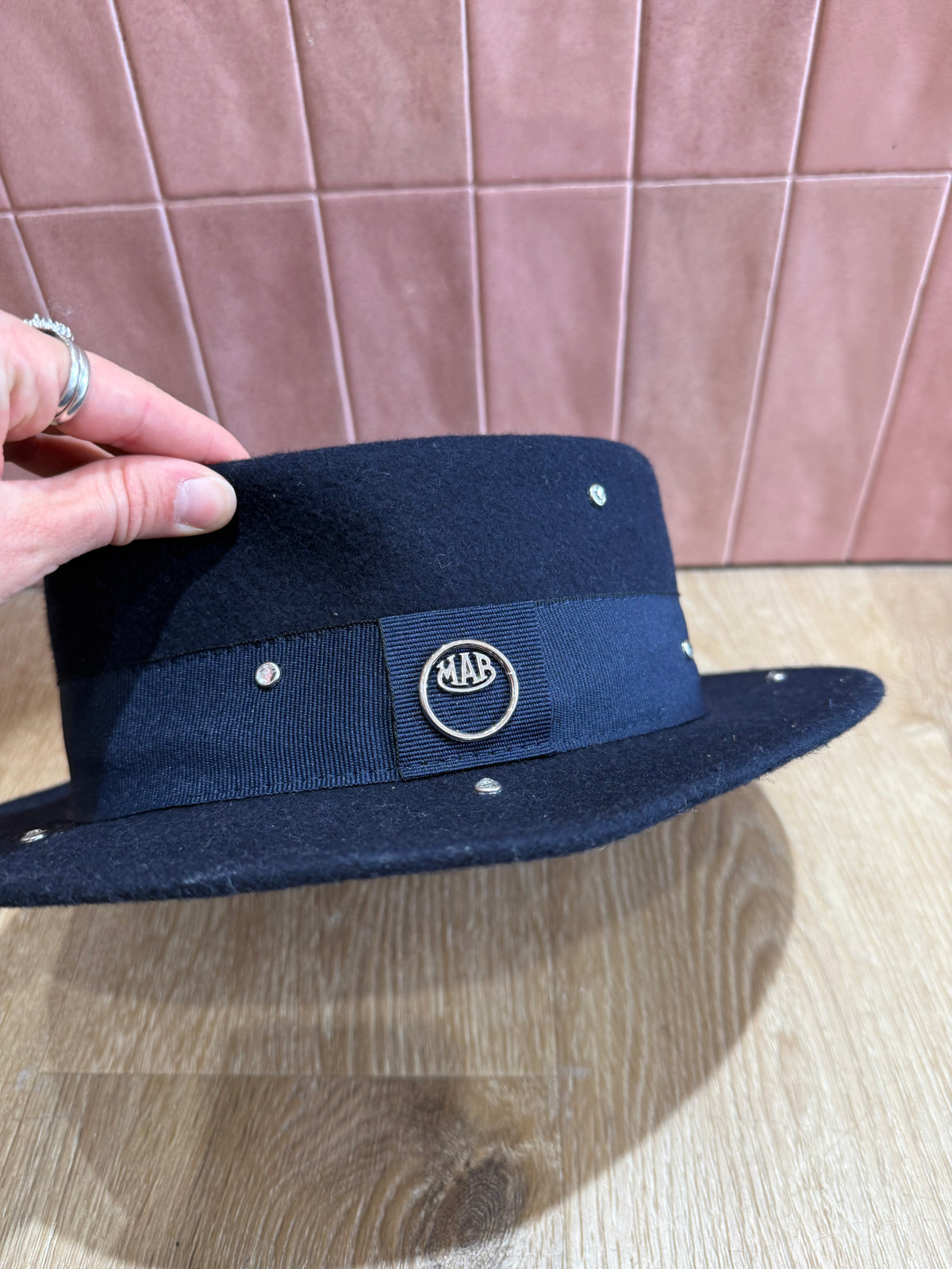 Chapeau en laine 06/06