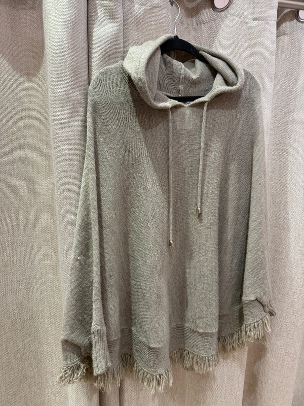 Cape beige à franges