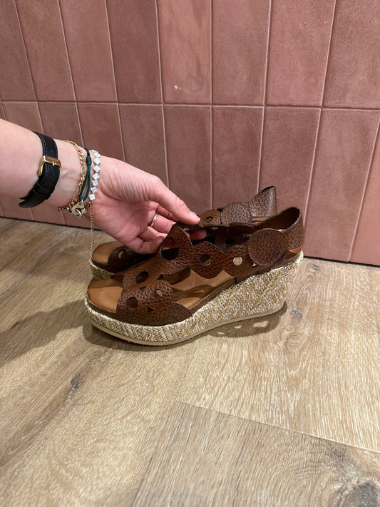 Sandales cuir t.37
