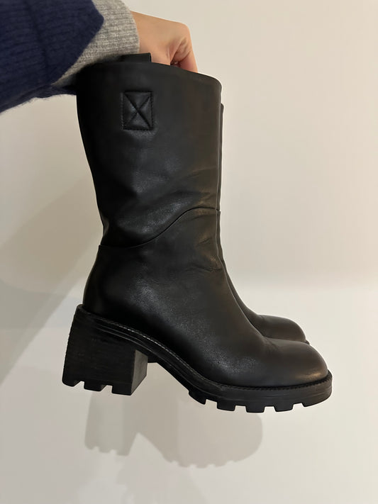 Bottines en cuir T.37