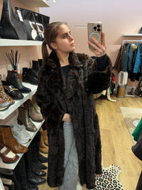 Manteau en vison marron Yves Saint Laurent T.40