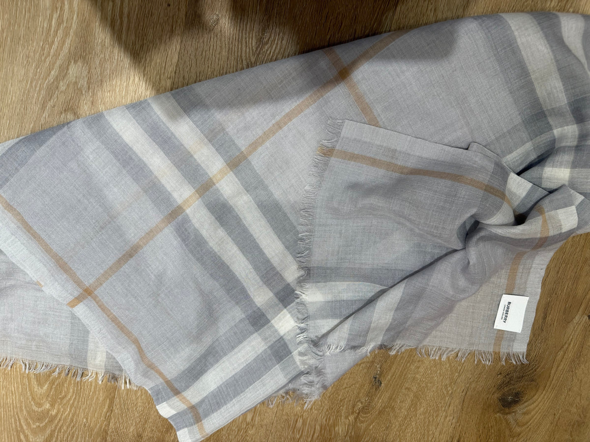 Écharpe Burberry beige gris