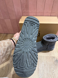 Bottines Ugg grises T.38