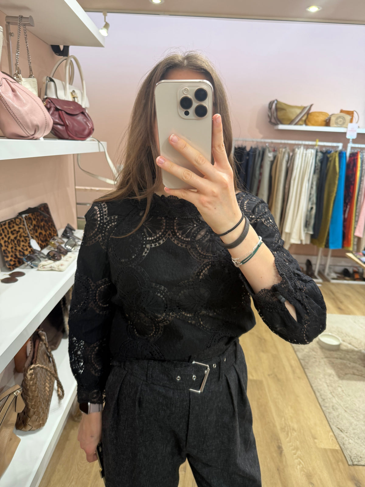 Blouse dentelle manches longues Sézane T.S 25/06