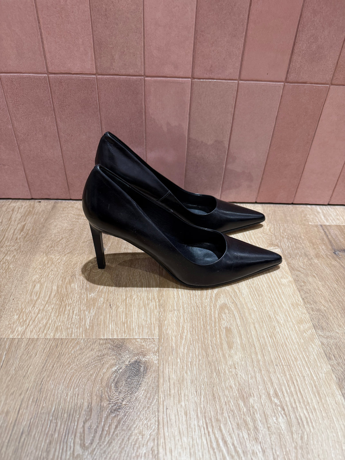 Escarpins noirs (Elizabeth Stuart) — T.39