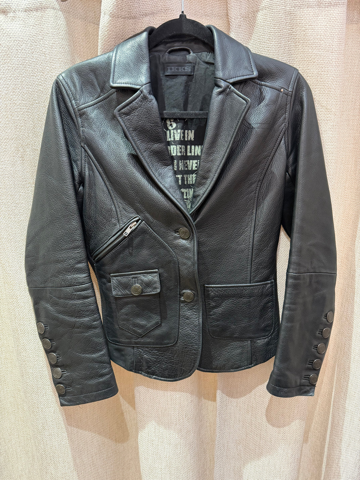 Veste noire cintrée ikks T.34 25/10