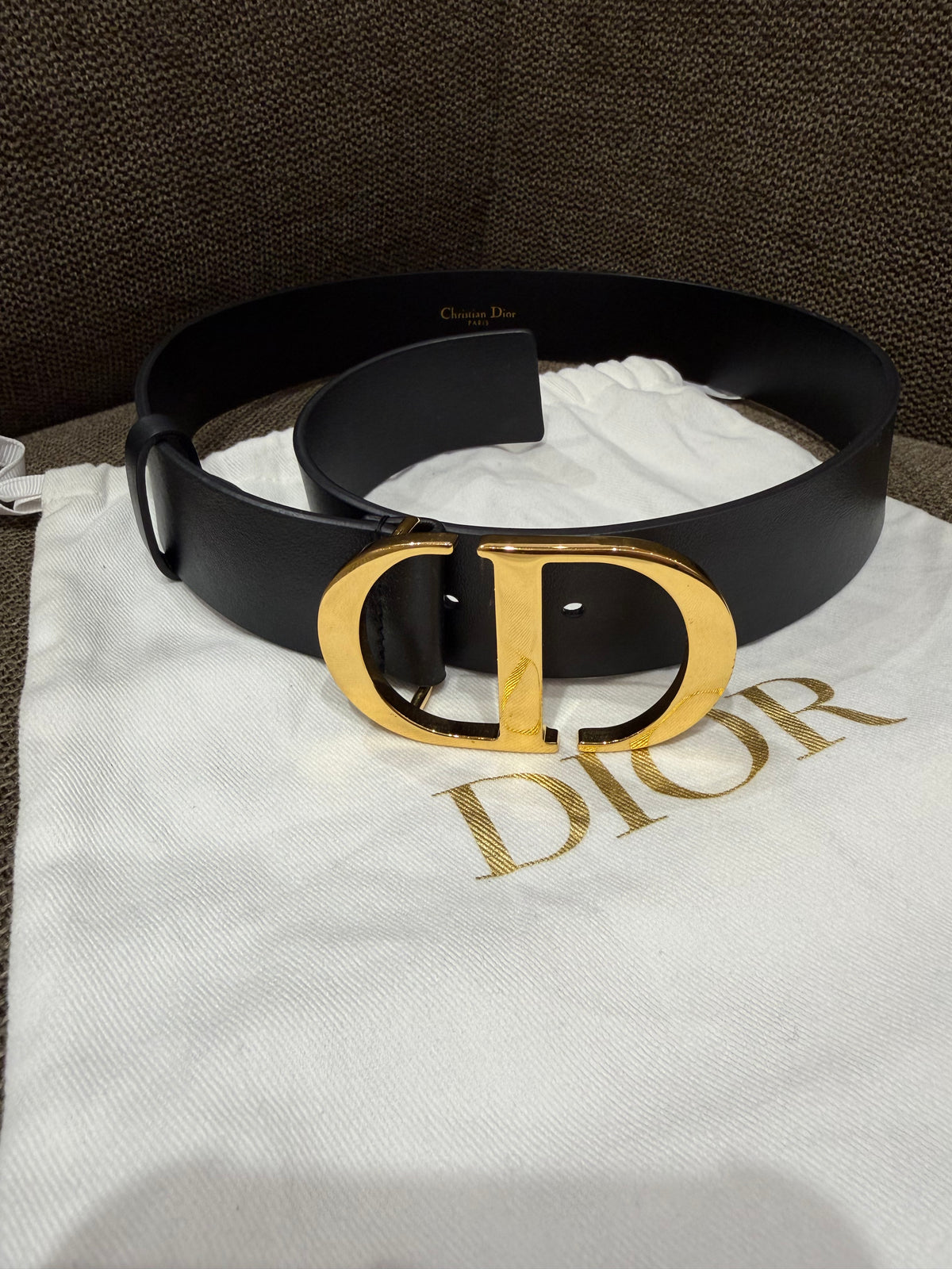 Ceinture noire Dior, bijouterie dorée T.70 cm 21/09