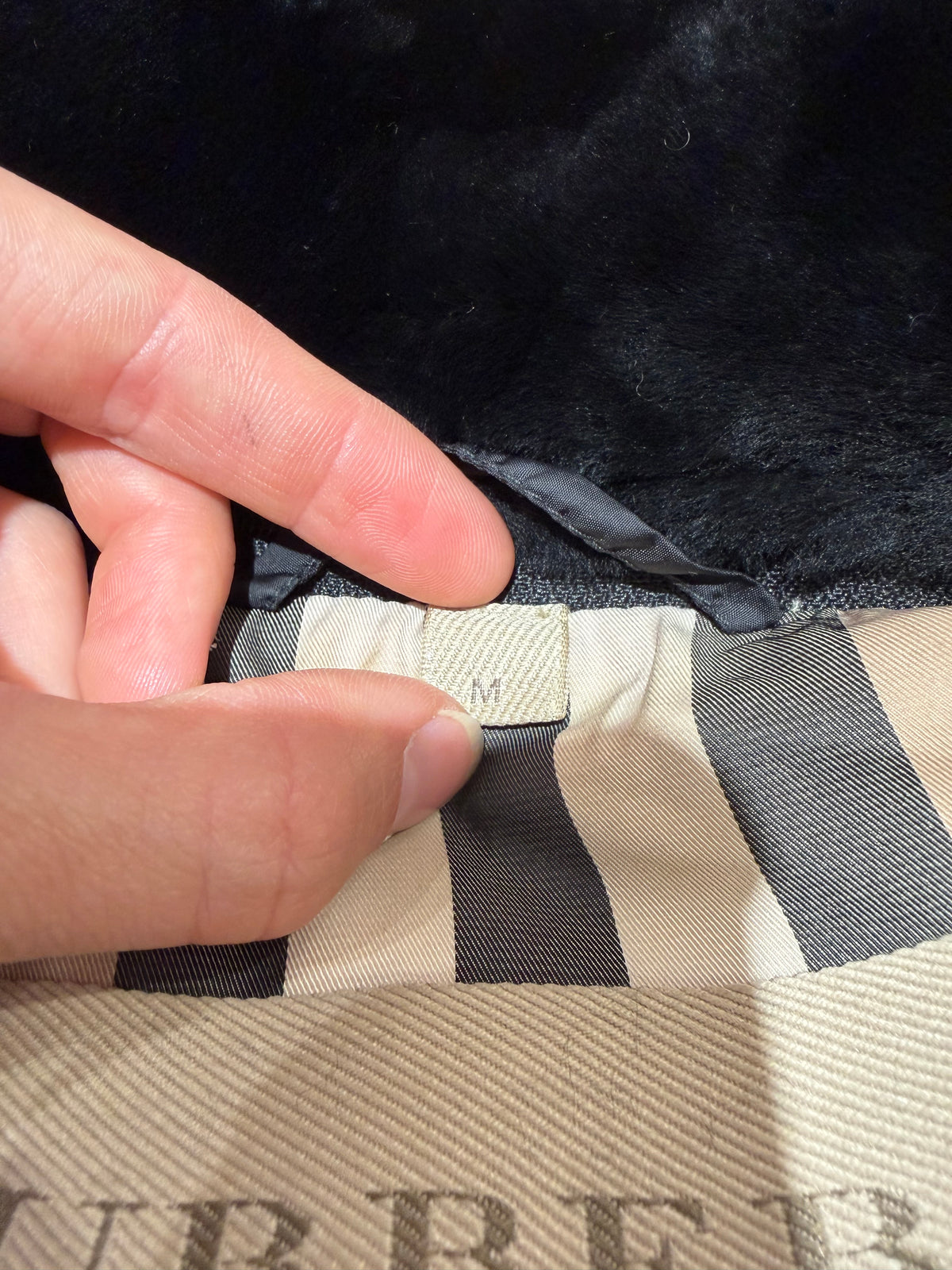 Doudoune noire Burberry T.M 17/09