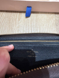 Porte-feuille Louis Vuitton zippy monogramme géant