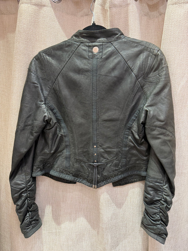 Veste courte en cuir Noire Hight T.40 28/09