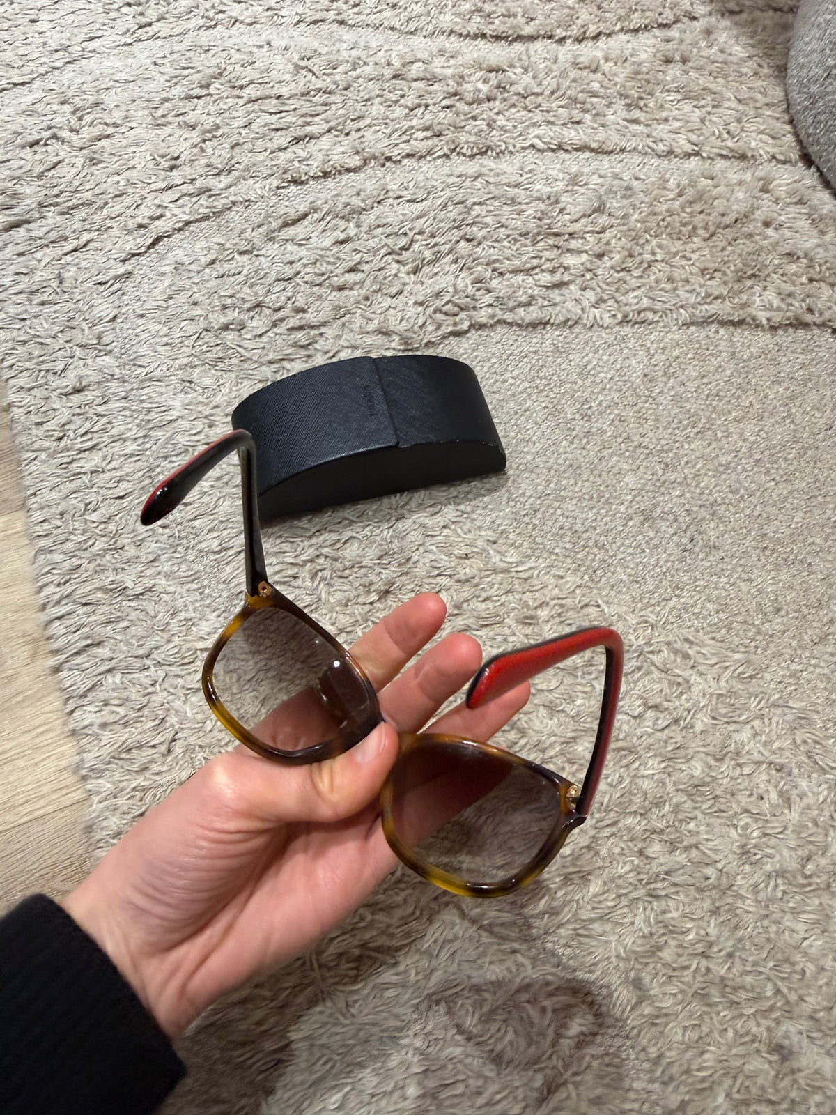 Lunettes Prada beige et rouge TU