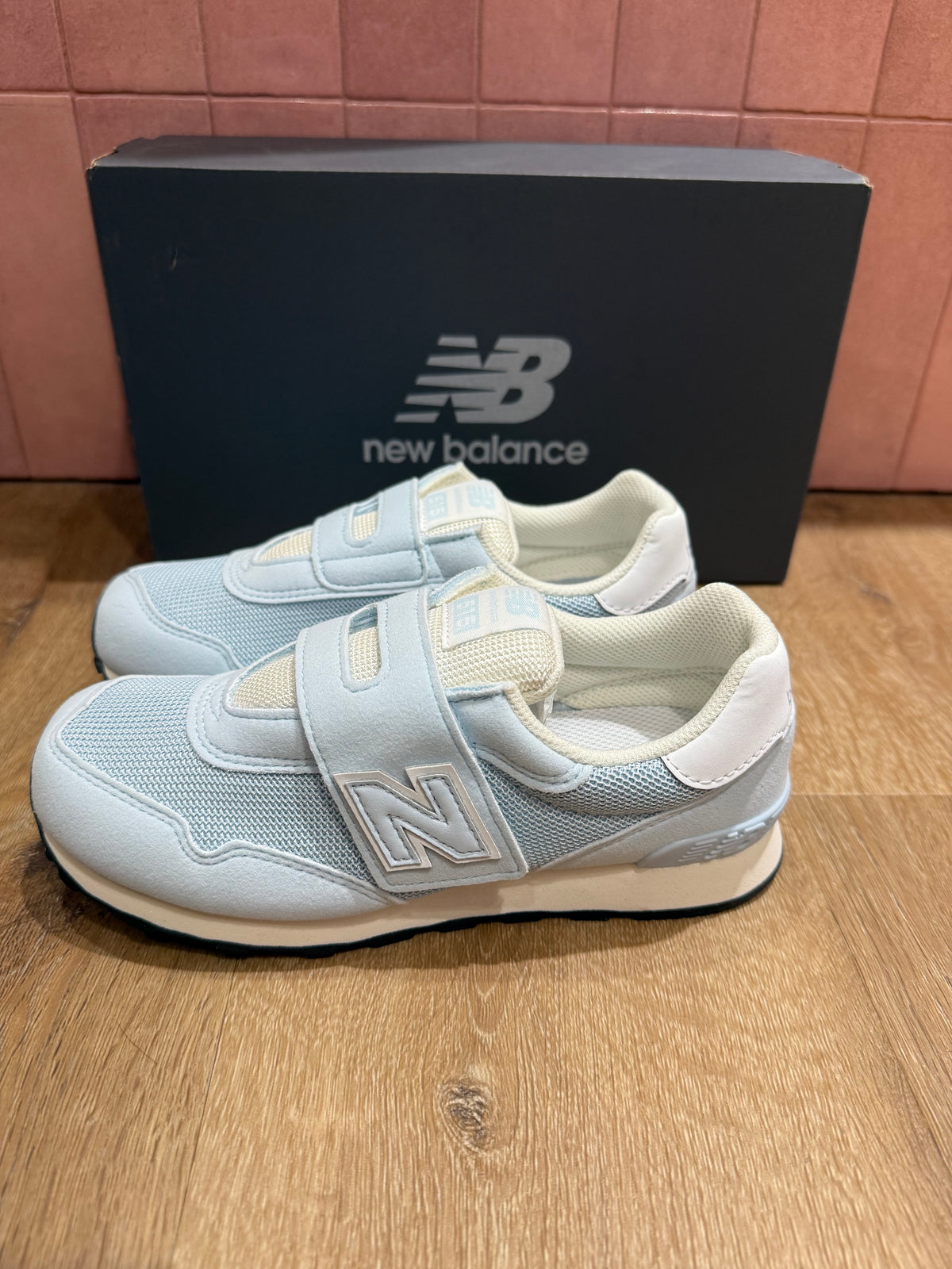 Baskets blanches New Balance T.34.5