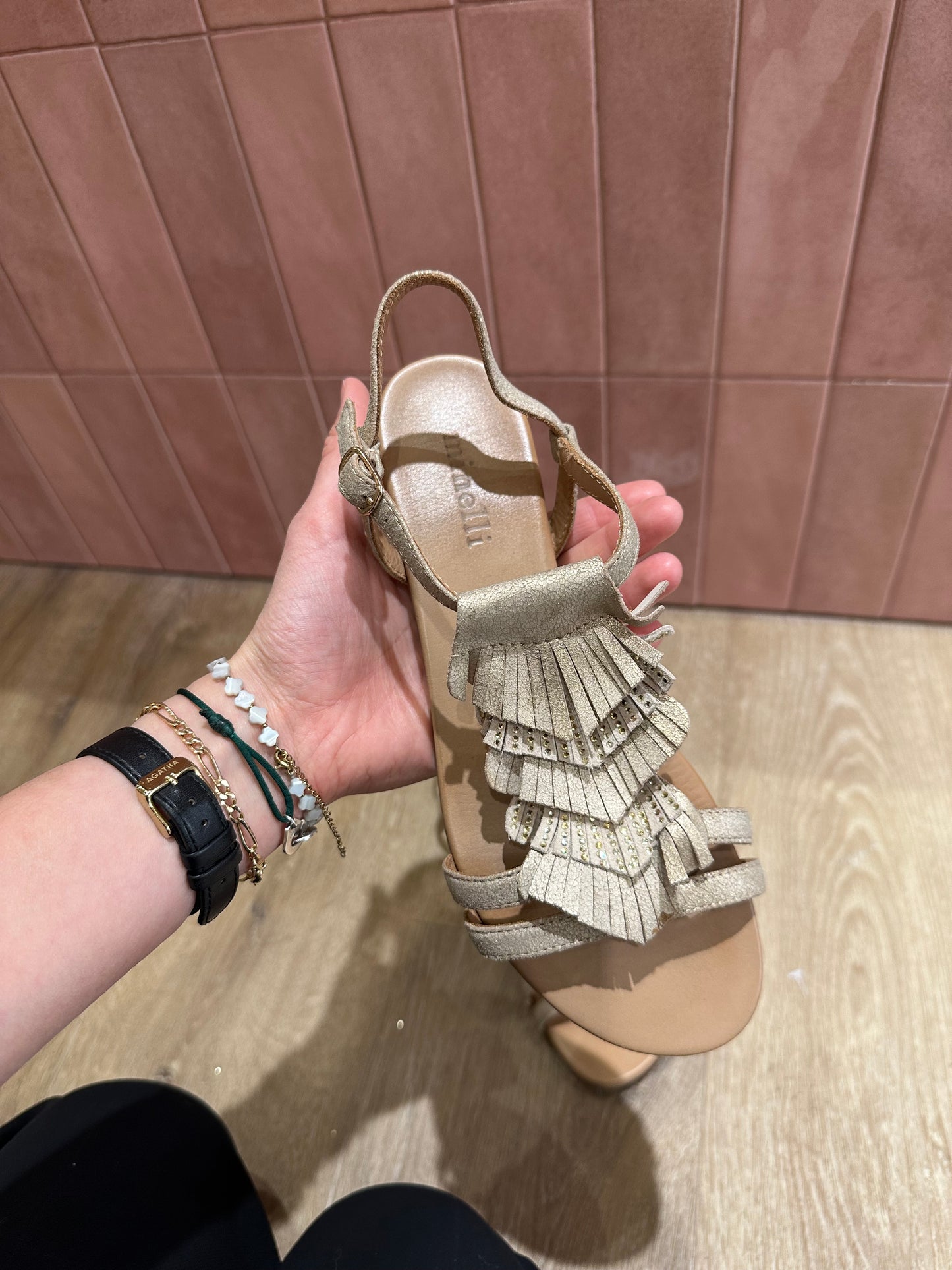 Sandales cuir minelli T.37