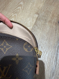 Pochette Louis Vuitton monogramme