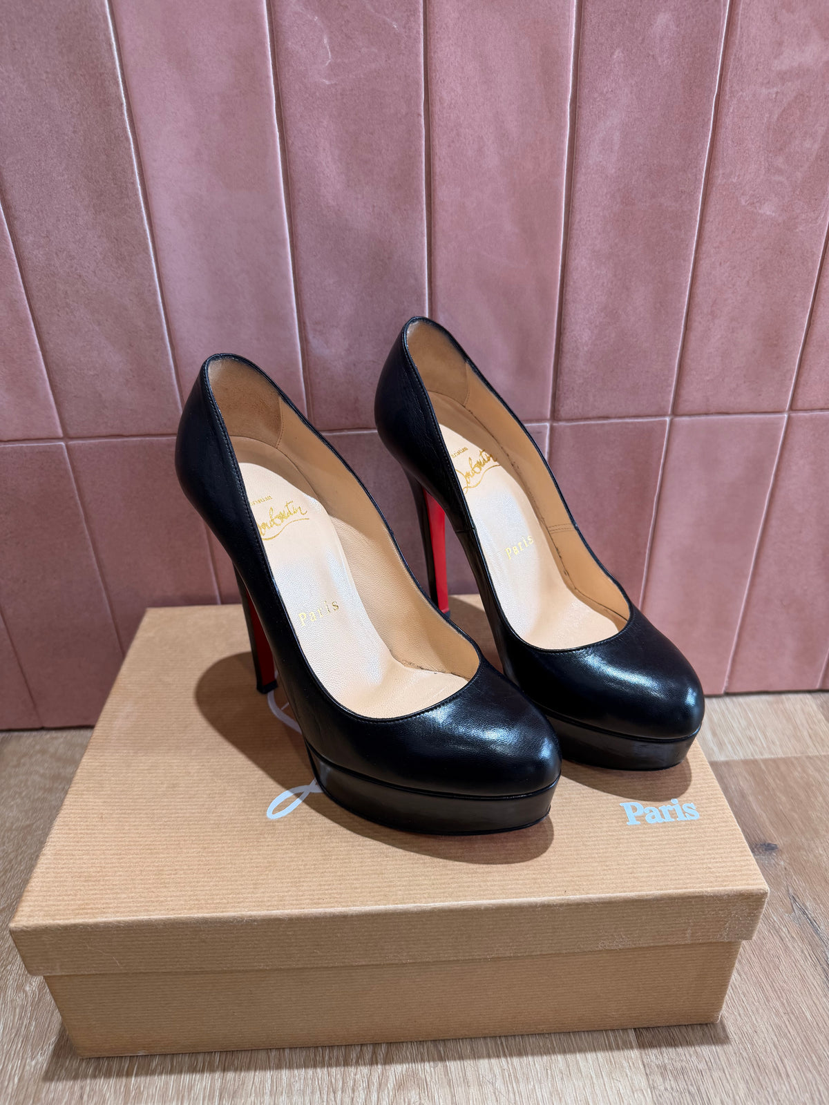 Louboutin chaussures T.35 1/2 22/09