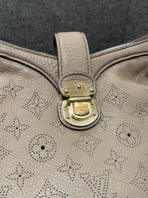 Sac Louis Vuitton mahina 23/09 en cuir