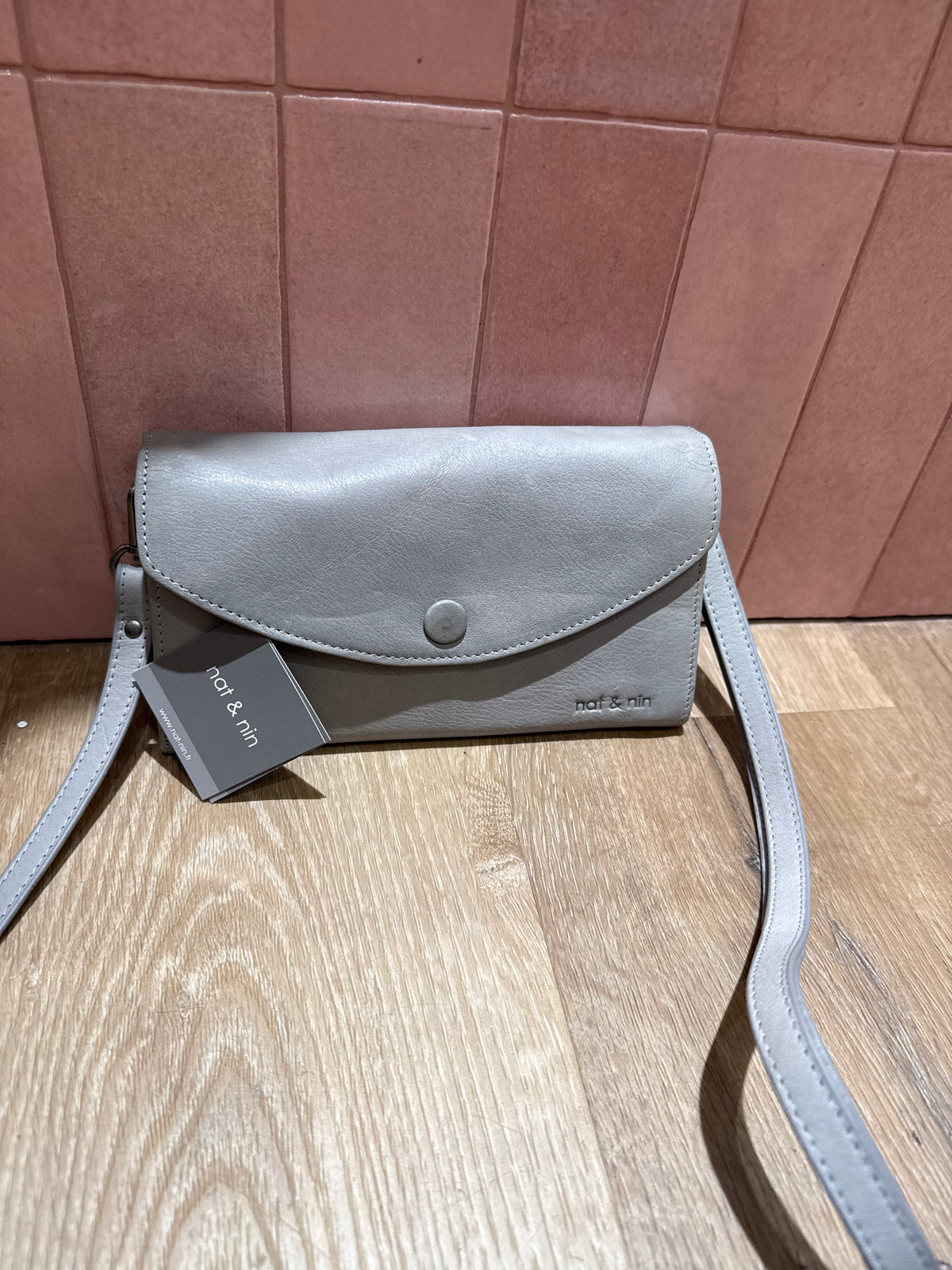 Sac gris en cuir nat & nin