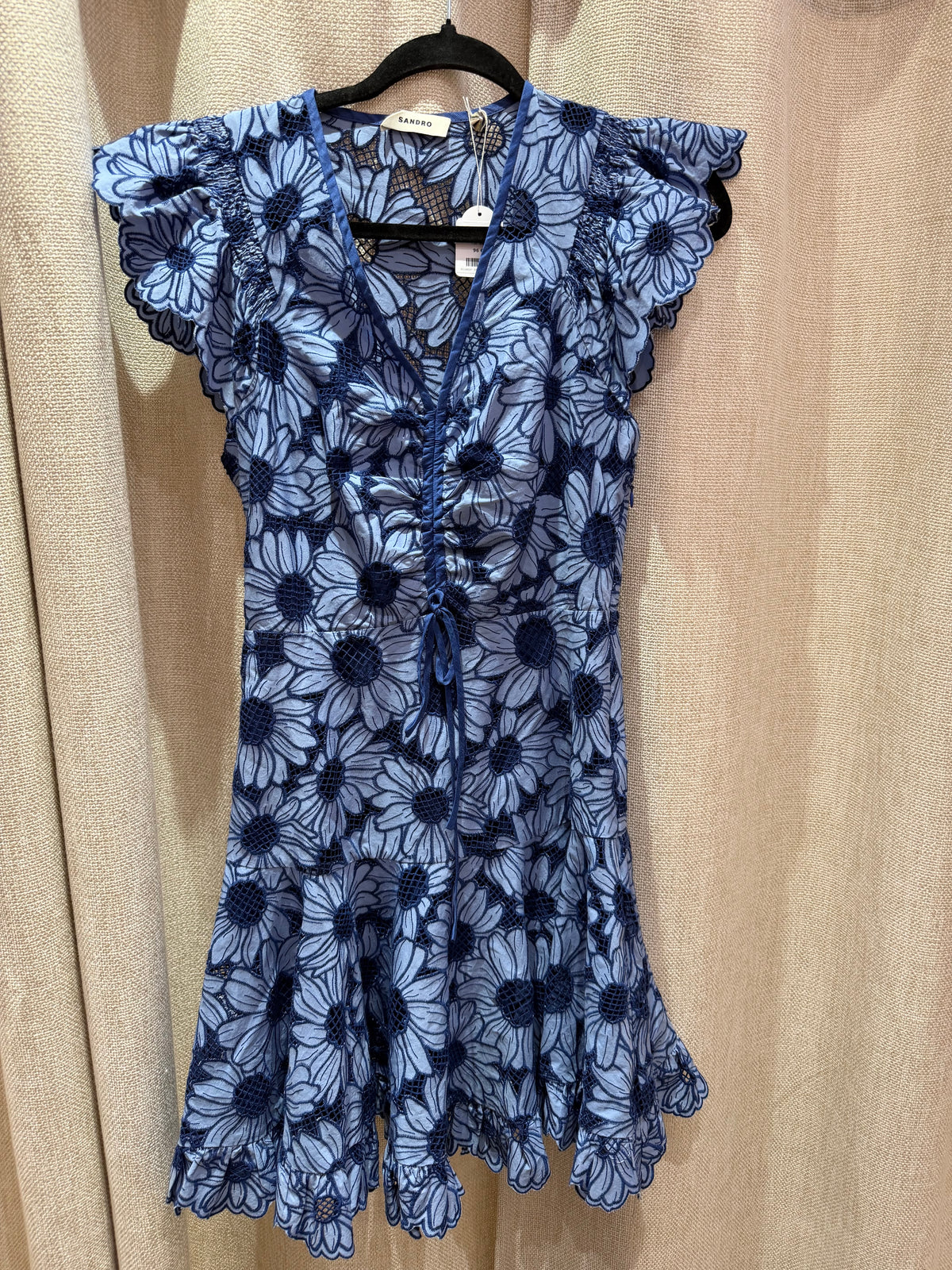 Sandro - Robe bleue manches courtes, fleurs bleues brodées - T.34 03/09