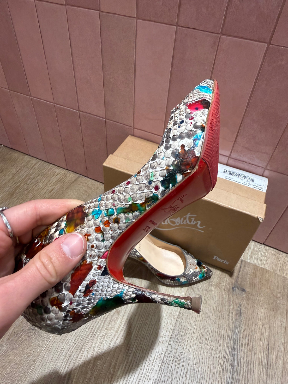 Louboutin escarpins t.37 vente privée