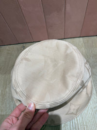 Chapeau sceau Louis Vuitton réversible