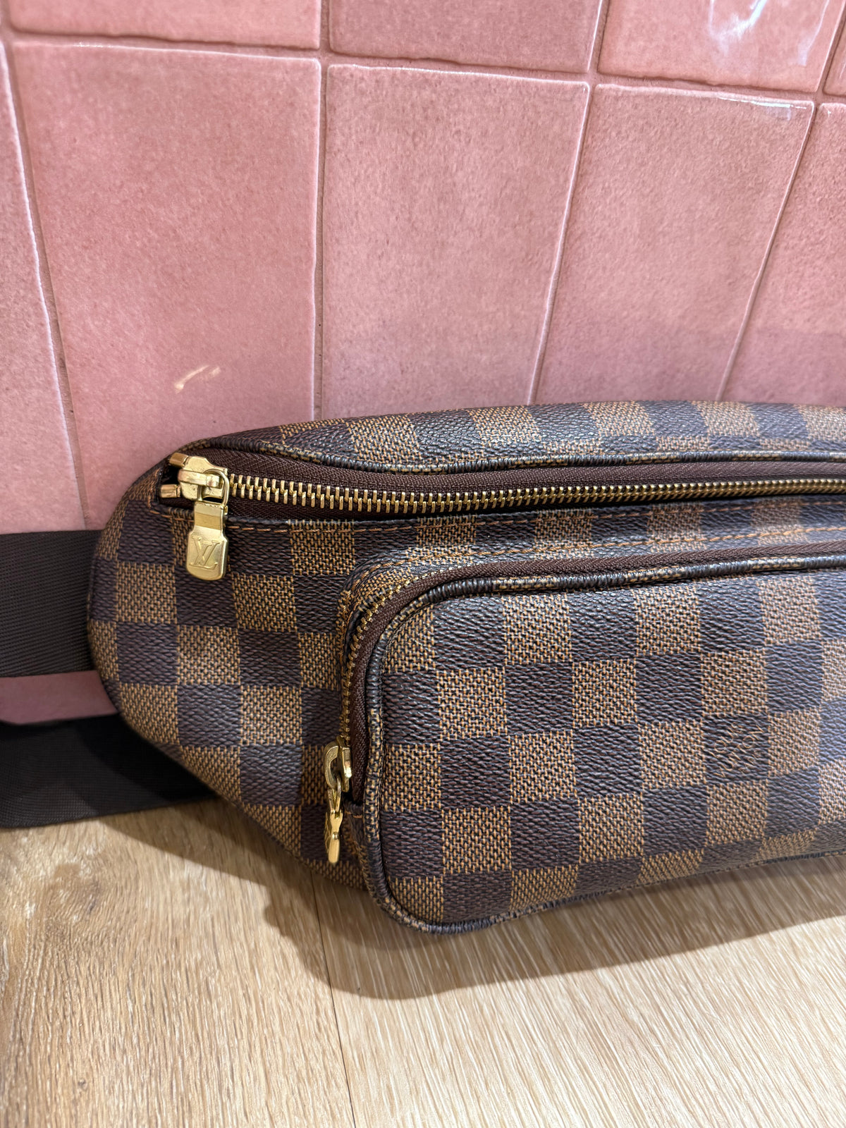 Banane sac Louis Vuitton damier Ébène 20/07