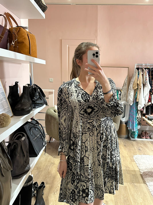 Robe noire IKKS T.36