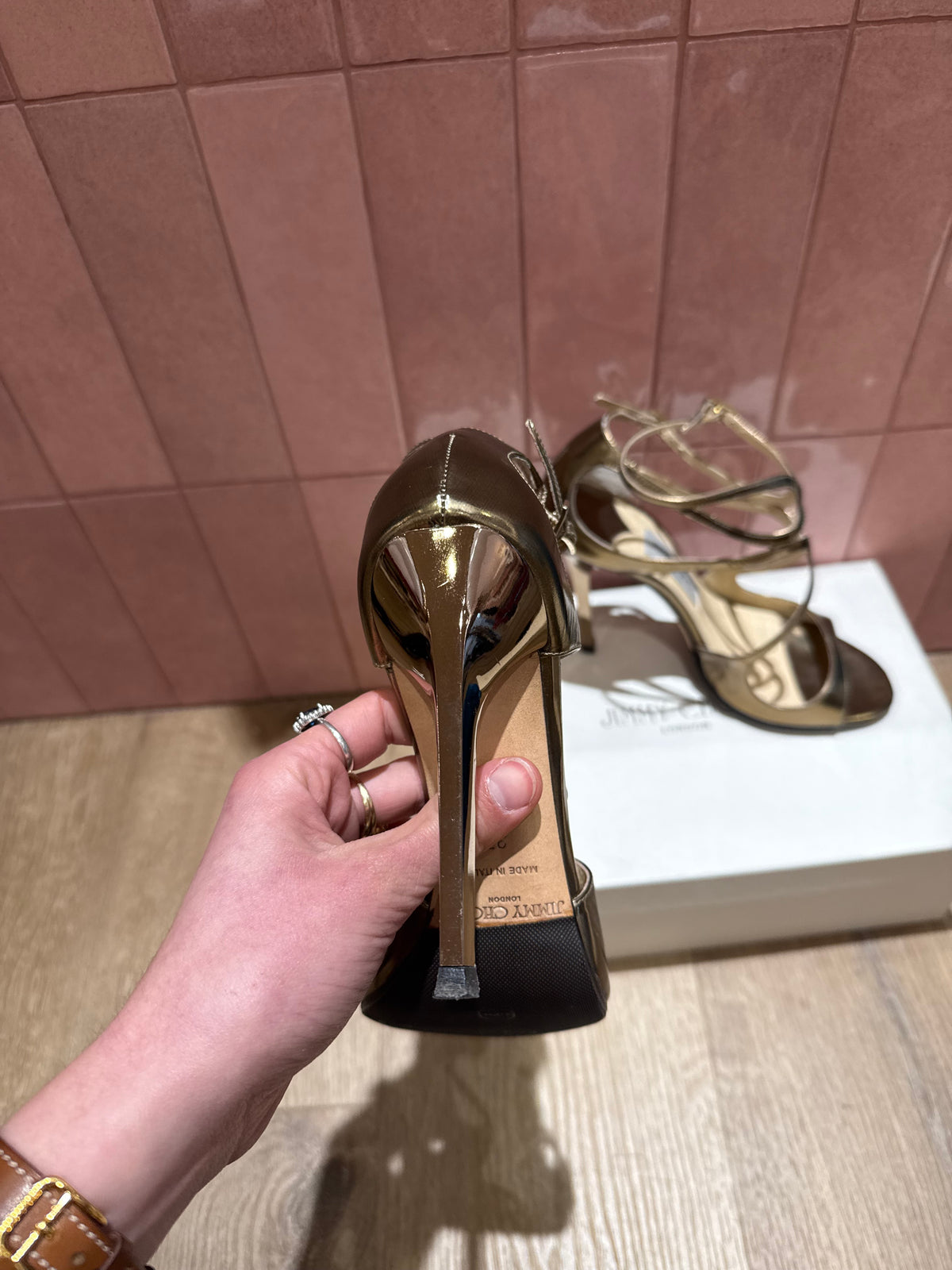 Sandales doré Jimmy choo T.37