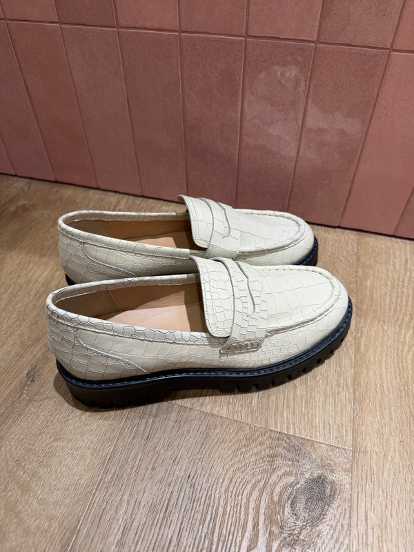 Mocassins blancs Kazar Studio T.38 11/10