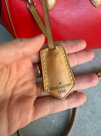 Louis Vuitton cuir Épi rouge doc MM