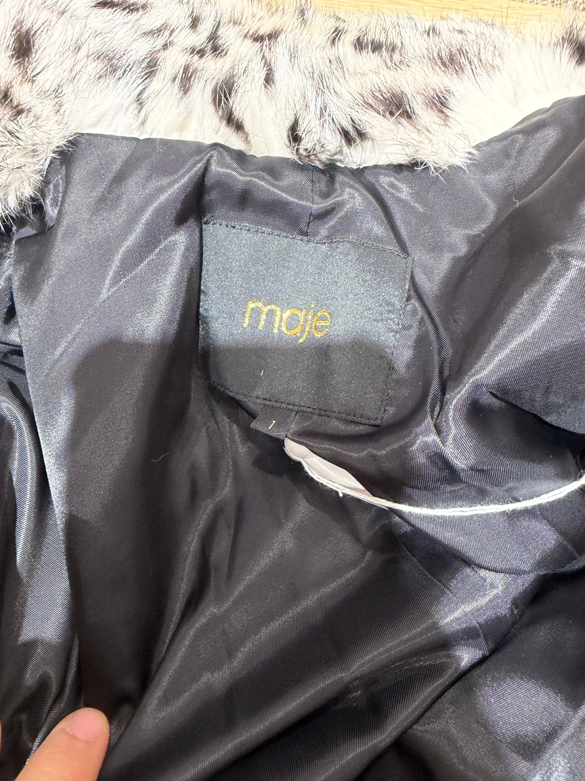 Manteau en fourrure Maje T.S blanc et noir 04/09