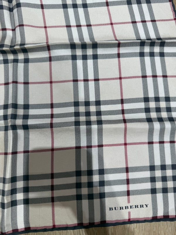 Petit foulard soie beige Burberry 20/07