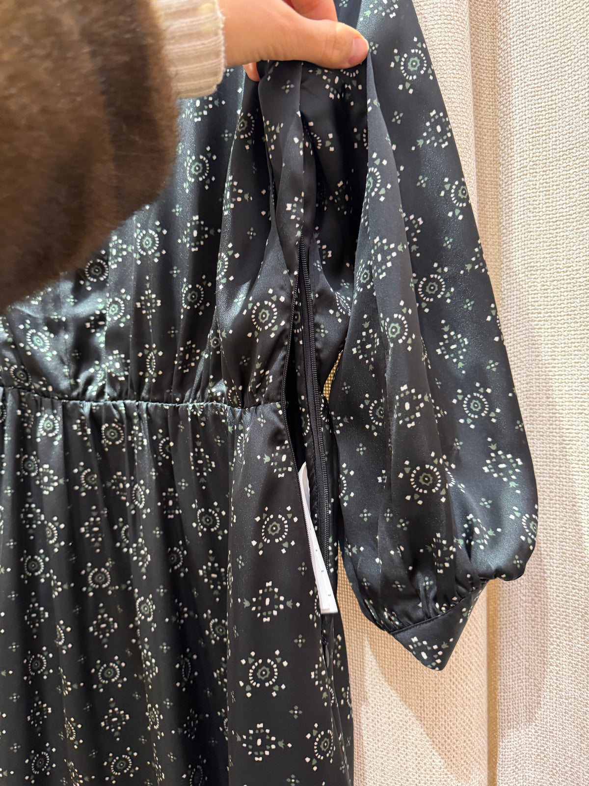 Robe longue en satin gris Claudie Pierlot T.38 25/10