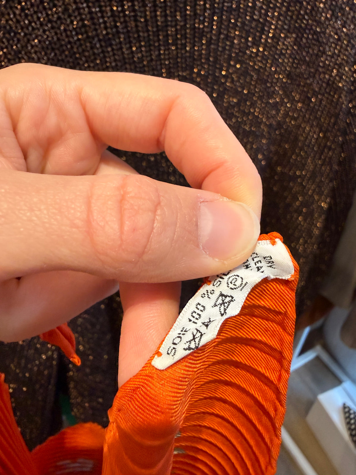 Foulard Orange Hermès soie Le doux
