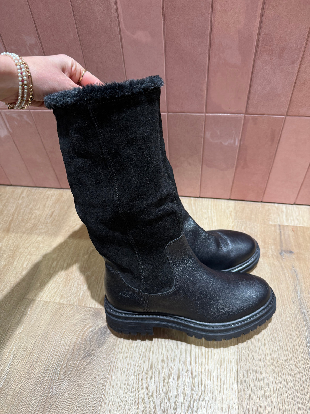 Bottines Geox en cuir T.36