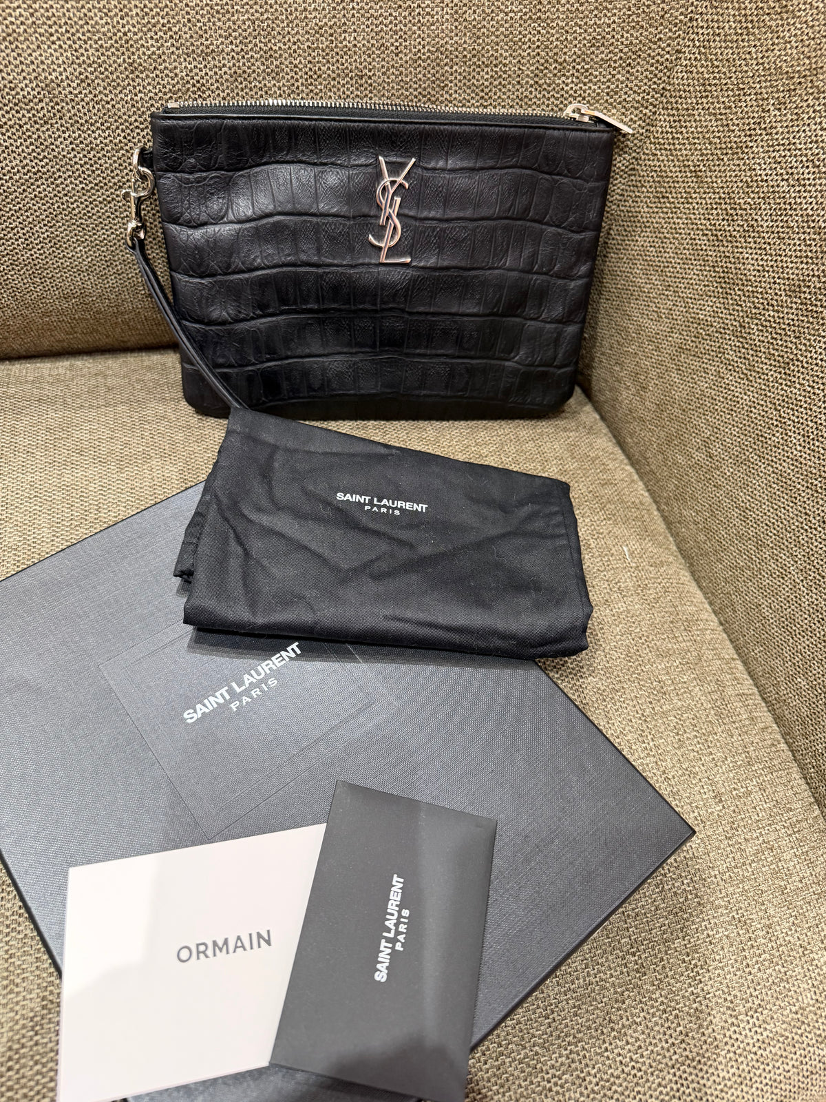 Pochette noire croco Saint Laurent 09/09