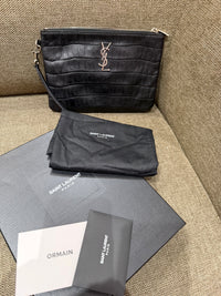 Pochette noire croco Saint Laurent 09/09