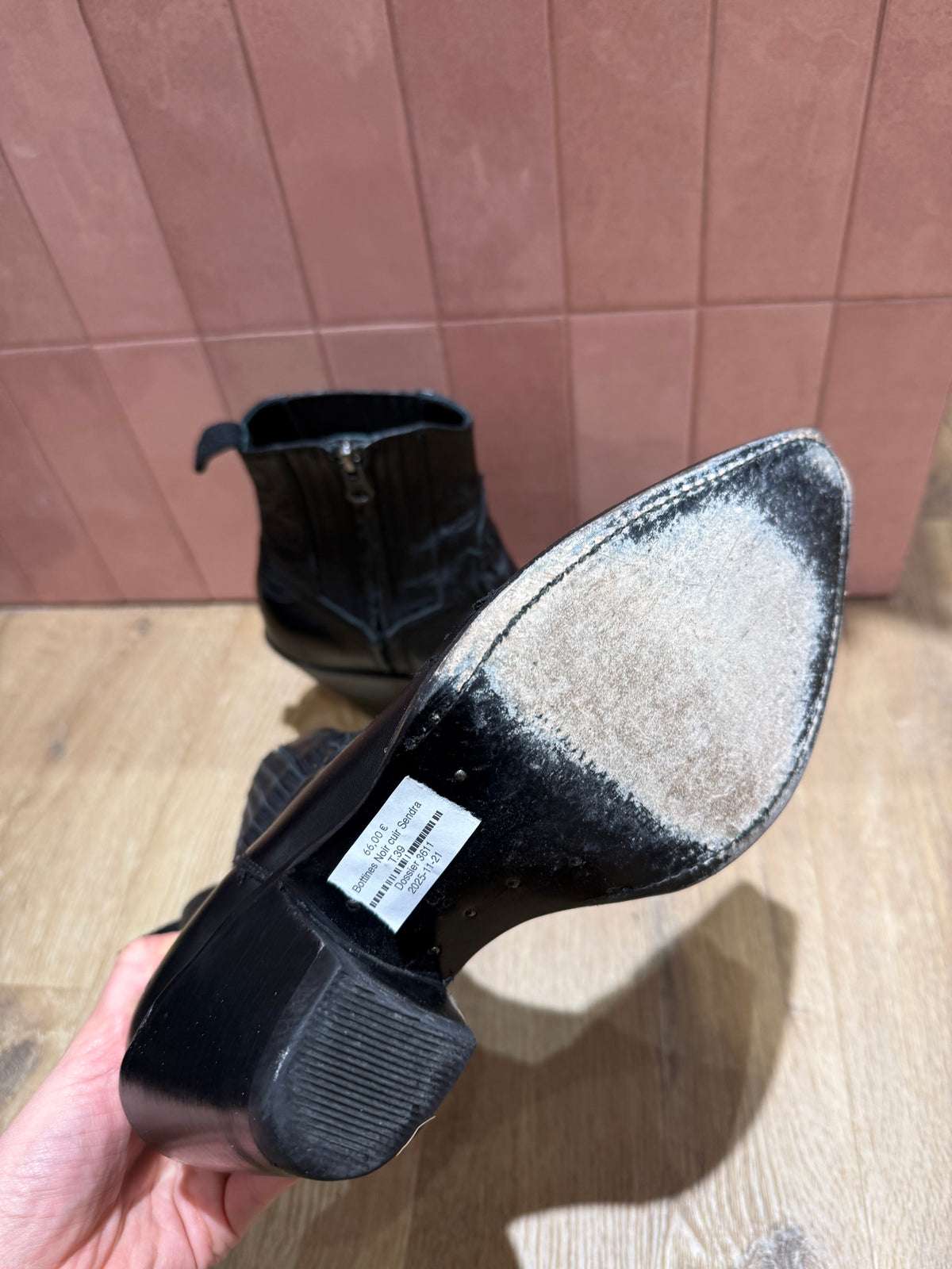 Bottines Noir cuir Sendra T.39