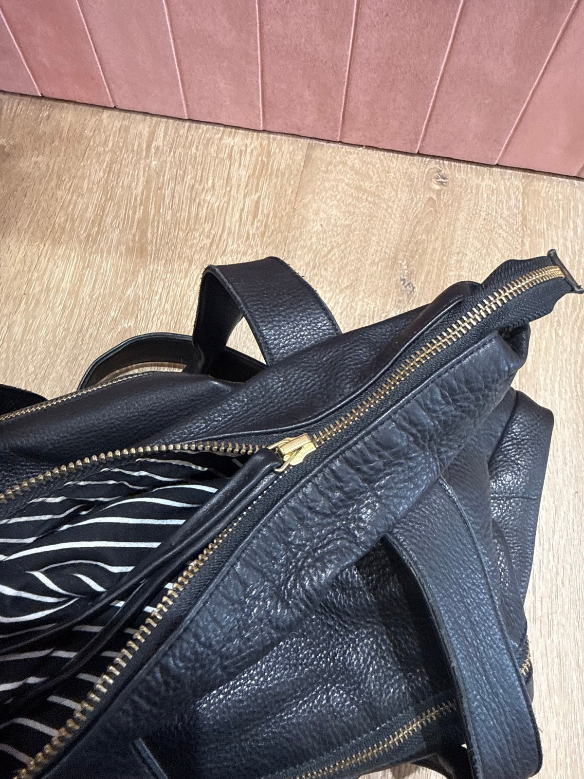 Sac cabas noir en cuir Naterra 01/06