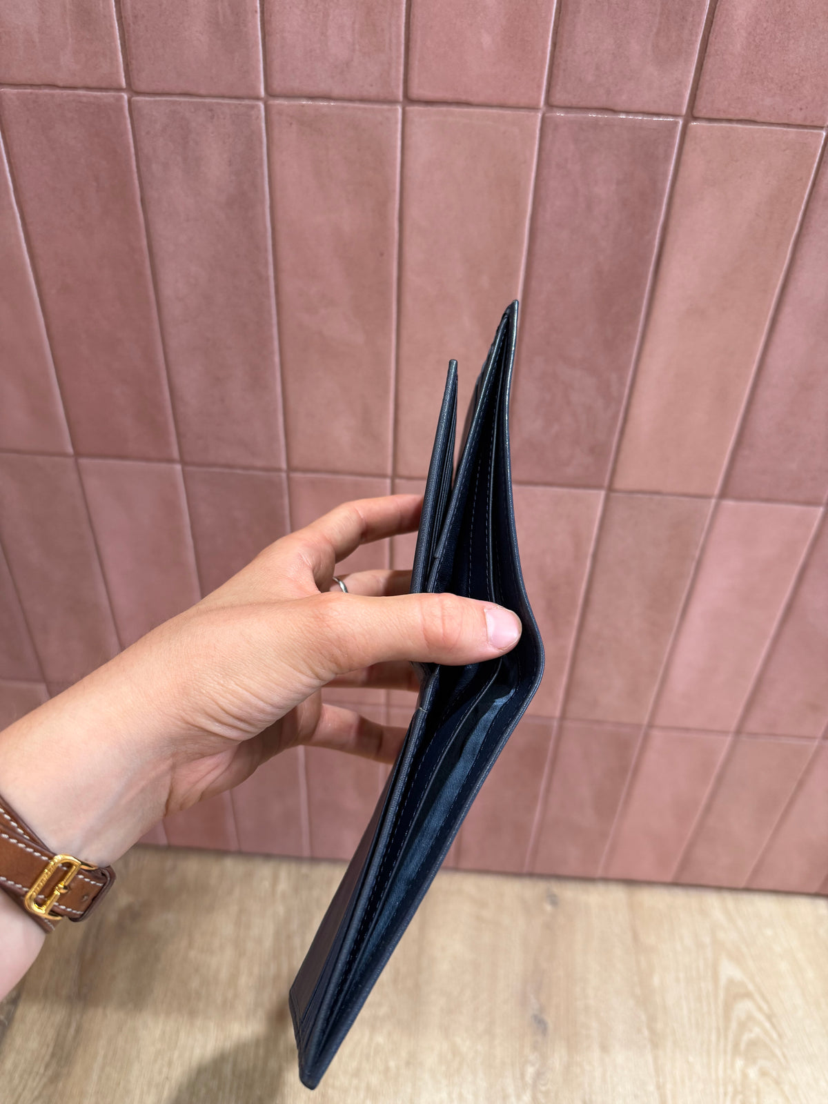 Porte-feuille le tanneur bleu cuir 30/06