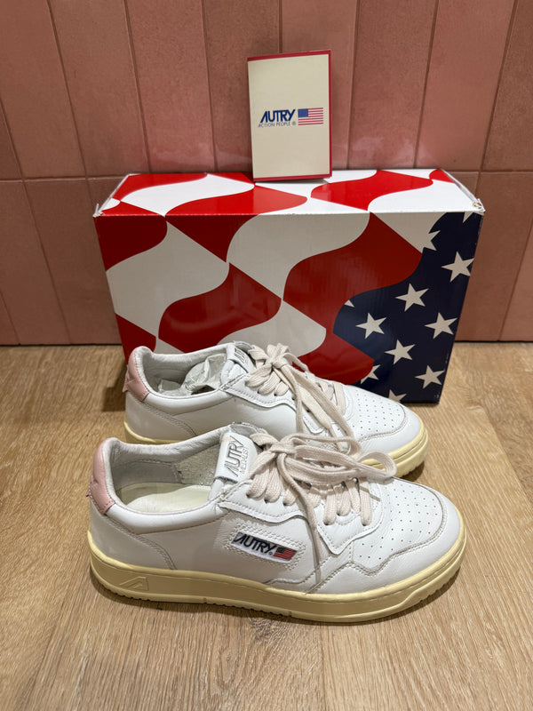 Baskets Autry taille 39
