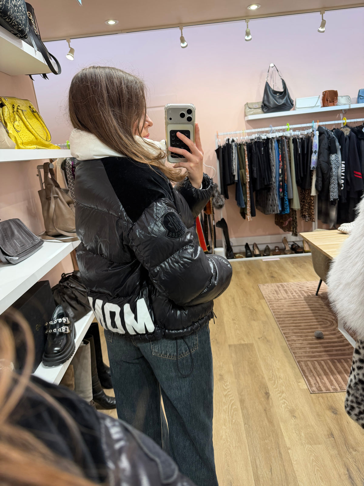 Doudoune noire à inscription Moncler – XS (taille grand) 19/10