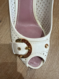 Escarpins Louis Vuitton blancs T.37
