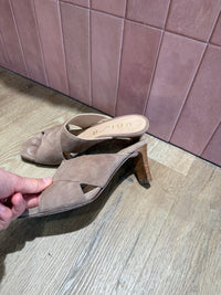Mules beige Unisa T.37