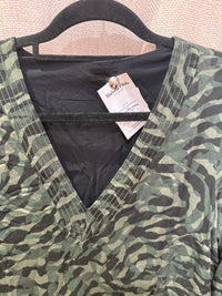 Robe kaki à taches IKKS T.38