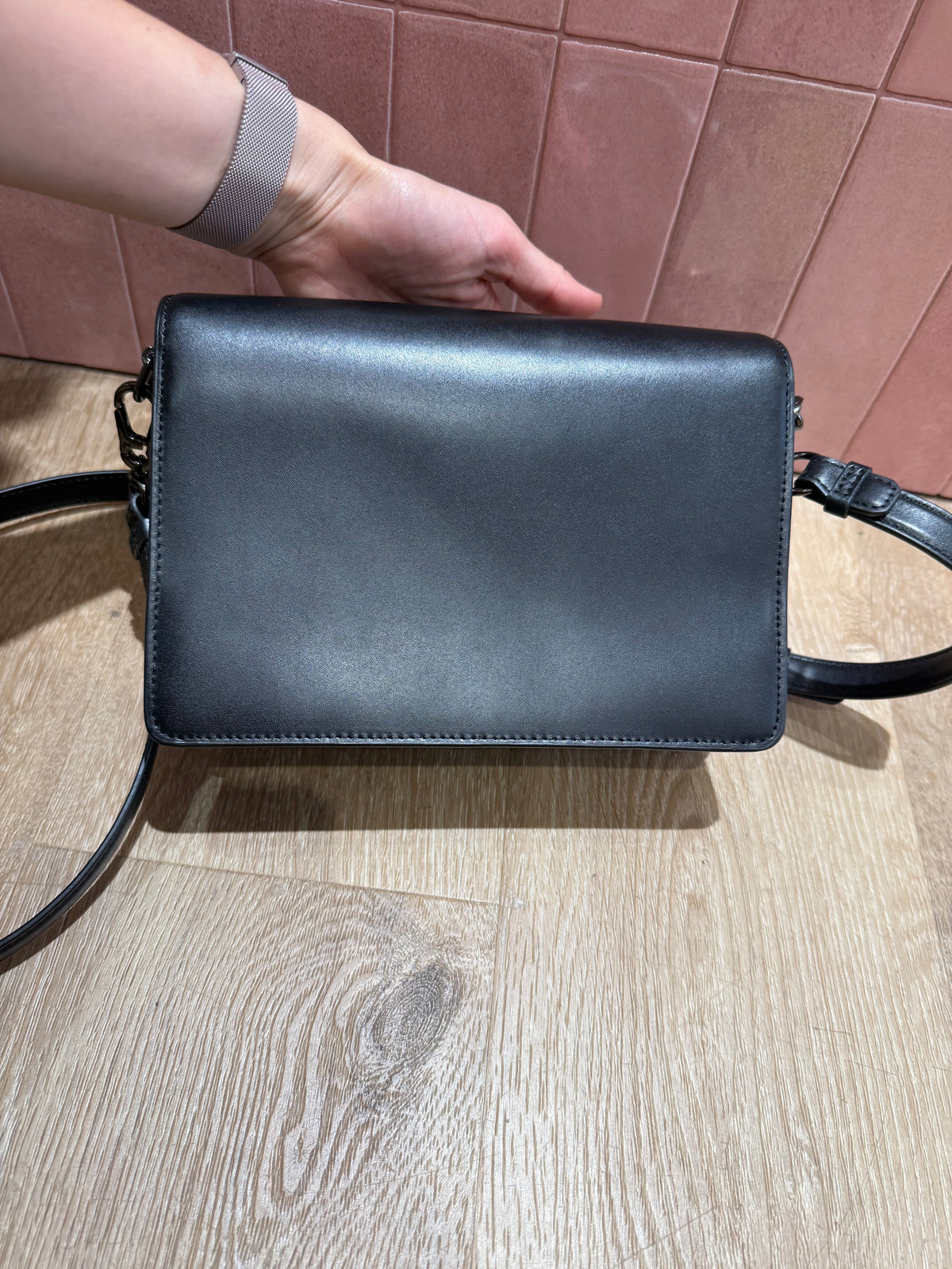 Sac Karl Lagerfeld noir neuf 05/06