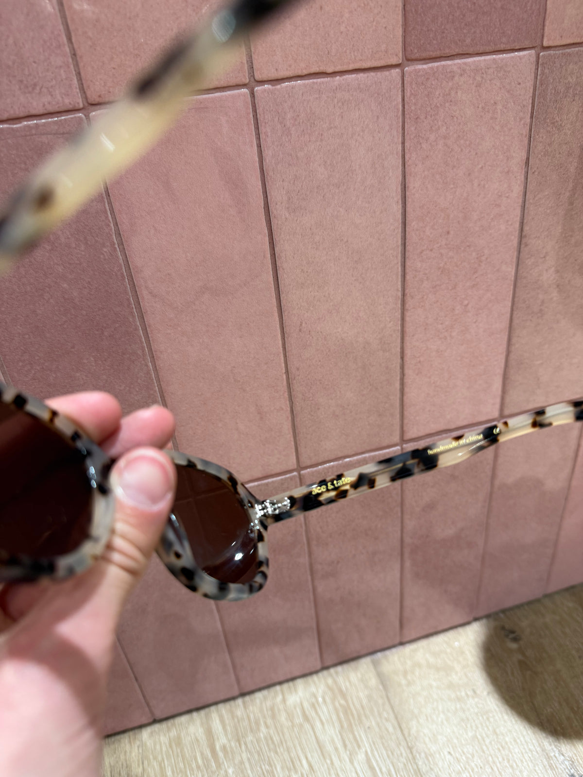 Beige et noir Lunettes T.TU