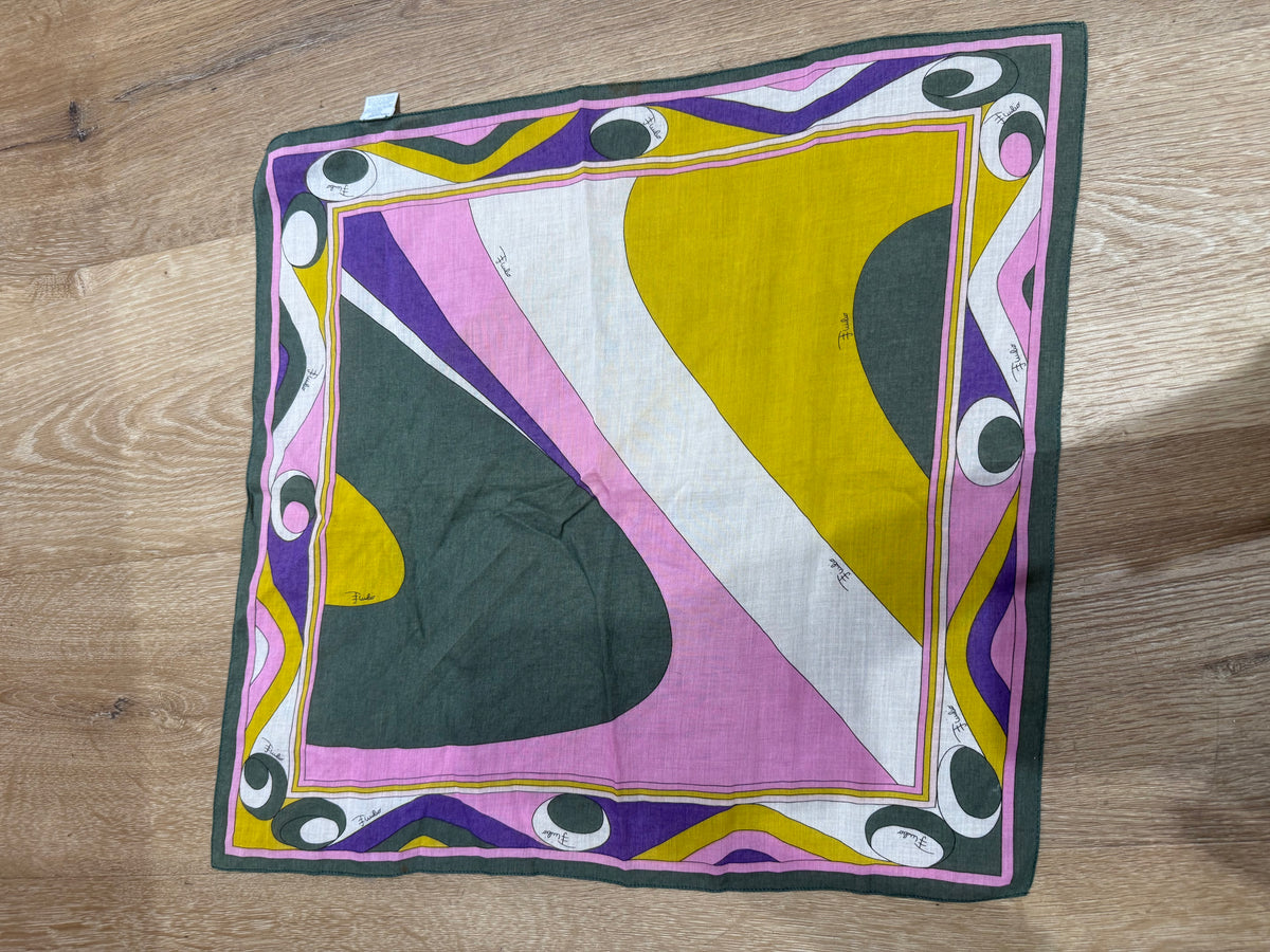 Pucci Petit foulard vert et rose 20/07