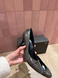 Escarpins Louis Vuitton gris T.36