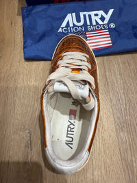 Baskets Autry Orange T.35