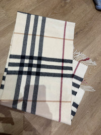 Écharpe Burberry 100% cachemire 06/10